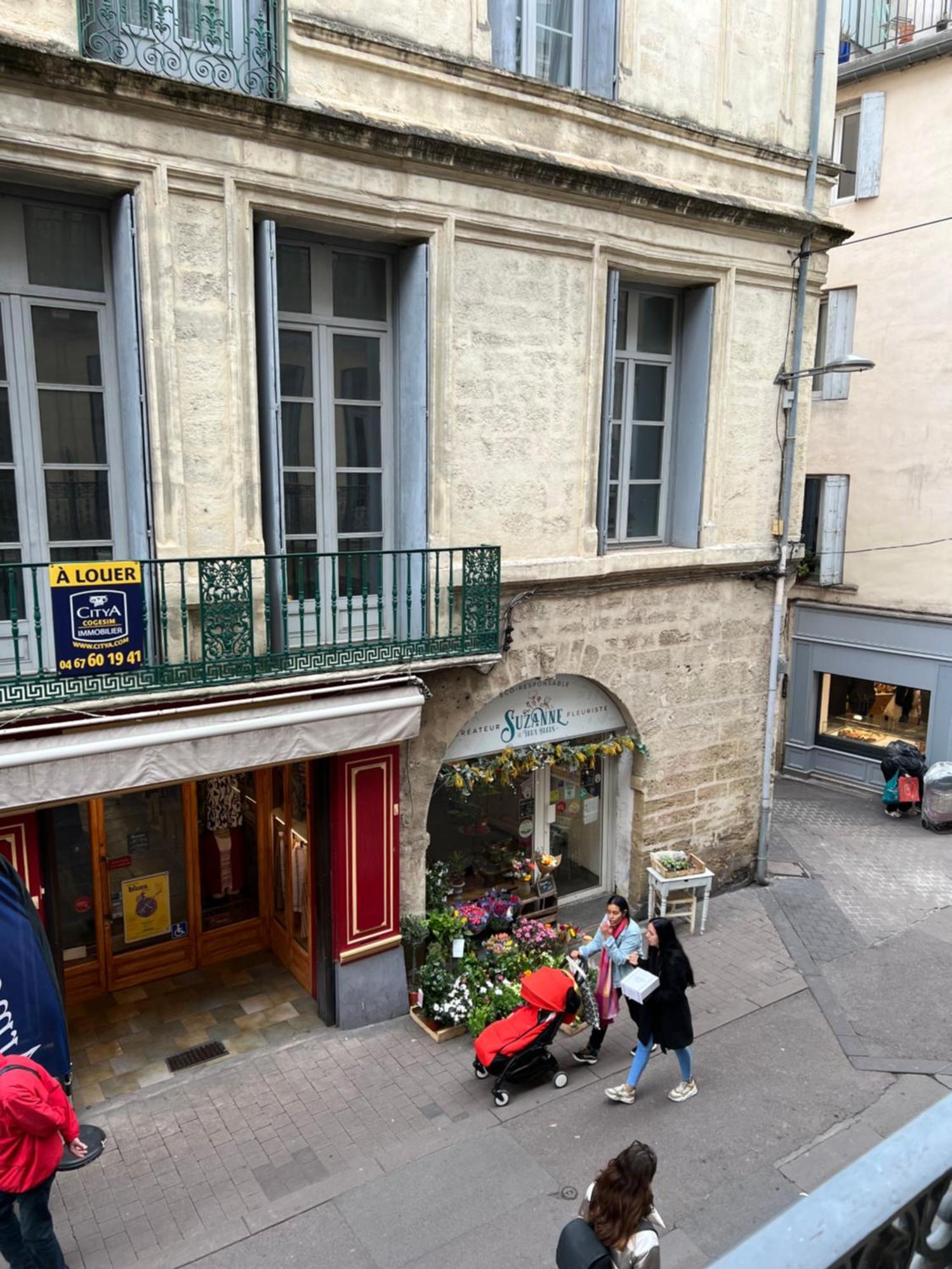 Апартаменты Centre Historique Rue Saint Guilhem Монпелье Экстерьер фото
